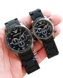 couple watch